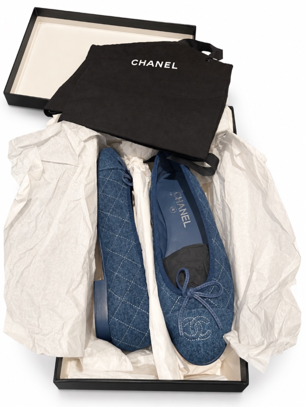 CHANEL 26P Washed Denim Quilted CC Ballet Flats EU 37 New in Box